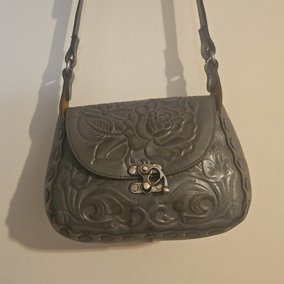 Patricia Nash Rose Tooled Micaela Baguette Gray Crossbody Shoulder Bag- Rare - Picture 3 of 12